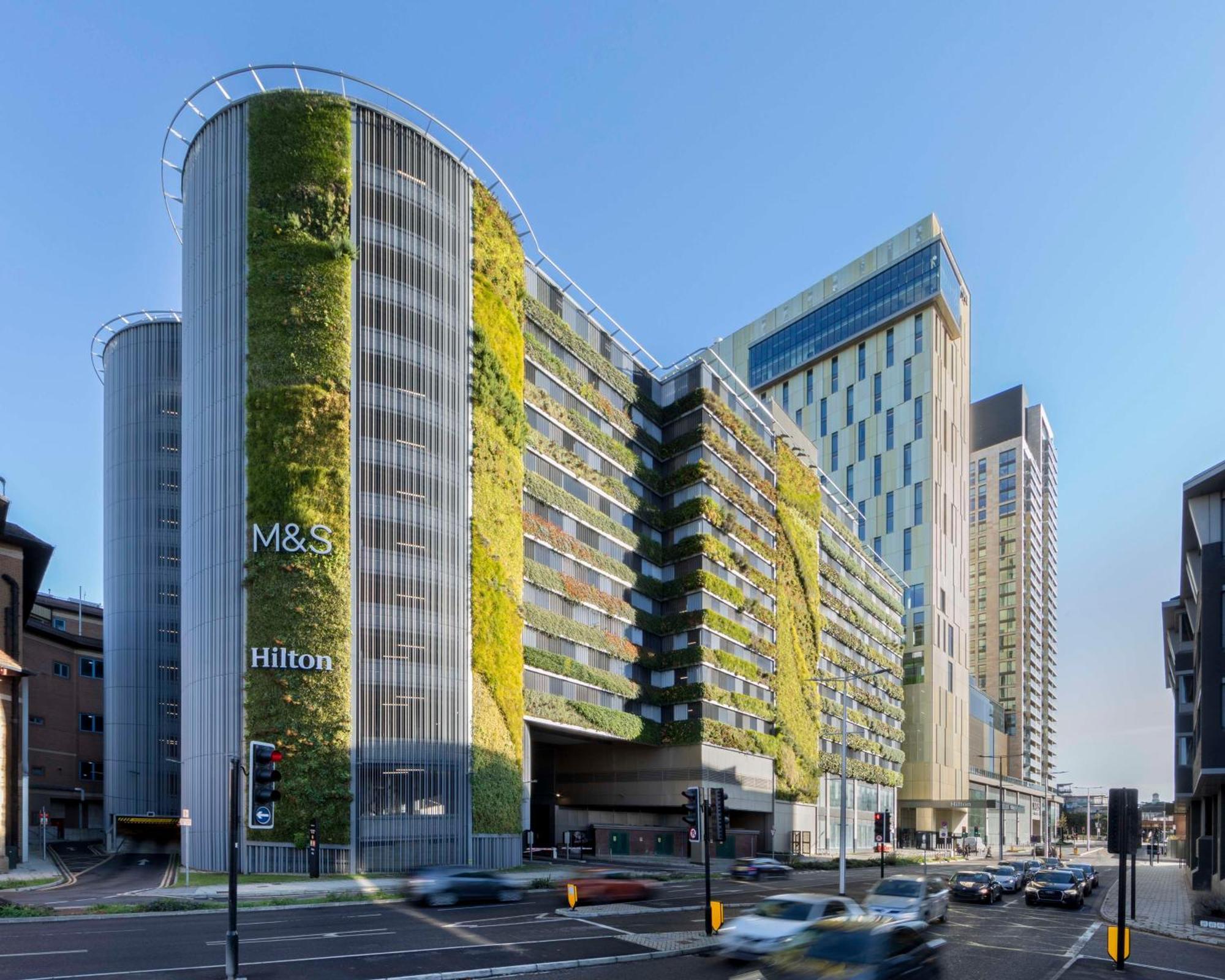 מלון Hilton ווקינג מראה חיצוני תמונה